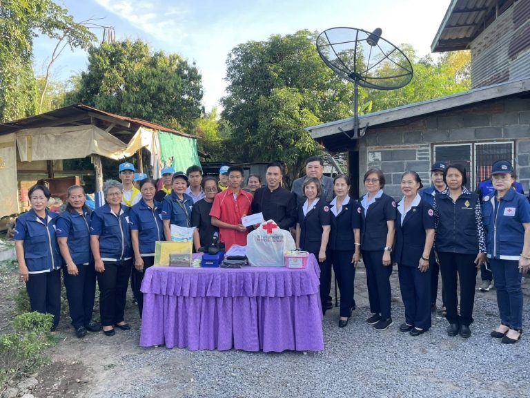 ตรวจเยี่ยมบ้านนักเรียนทุนมูลนิธิทุนการศึกษาพระราชทาน